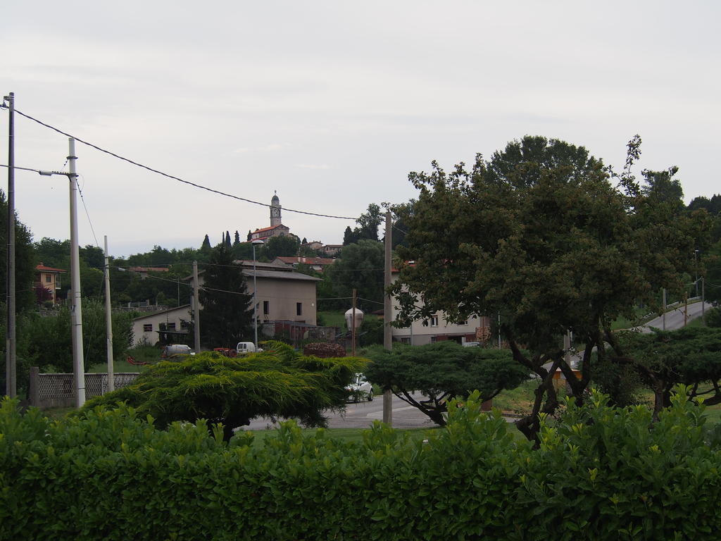 Alloggio Agrituristico Ai Tre Castelli Moruzzo Exterior foto